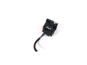 Volkswagen Golf VII (2012–2026) Parking brake switch 5G0927225D - 3