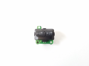 AUDI A8 D3 (2002–2010) Sonstiger Schalter 4E0947147