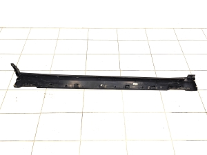Polestar 2 II (2021–2026) Karbi välimine ilupaneel 31672591 - 5