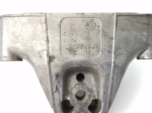 Porsche Cayenne (2010–2017) Transfer case bracket 7L0399649E - 3
