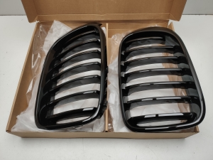Front grille