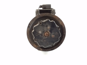 Porsche Cayenne (2010–2017) A/C compressor - 5