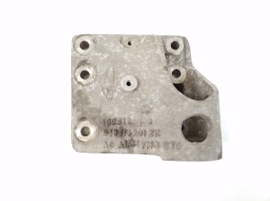   Mootori kinnitus  - 9481162012 