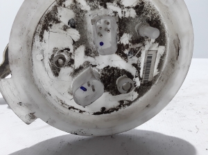 BMW 6 SERIES F12 (2010–2017) Kütusepump paagis 7217062 - 2