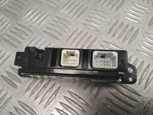 NISSAN Leaf I (2010–2017) Radio control switch 3ND0B210492 - 4