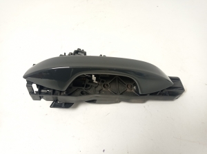 Volkswagen Golf VIII (2019–2026) Rear side door exterior handle 5H0837811D - 5