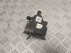 Tesla Model X X (2015–2026) Auxiliary water pump 600737000B - 2