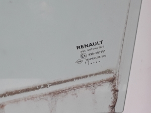 RENAULT Arkana (2019–2026) Priekšējo durvju stikls 803005764R - 4