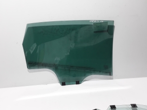 RENAULT Arkana (2019–2026) Aizmugurējo sānu durvju stikls 823013258R - 4