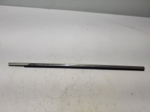 Priekšējo durvju stikla ārējā līste - 808200268R