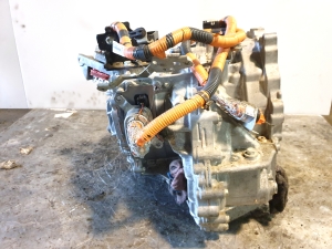 TOYOTA Yaris (2011–2020) Getriebe 1LM - 4
