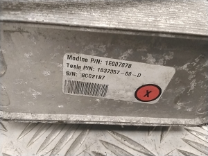 Tesla Model X X (2015–2026) Other radiator 103735700D - 2