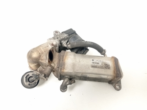  EGR valve 