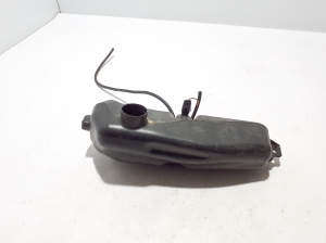 Front washer fluid reservoir - 289107187R