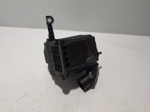 Air filter housing - 165002896R