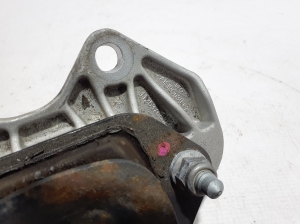 RENAULT Arkana (2019–2026) Getriebehalter 112537688R - 3