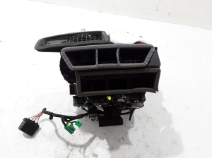 RENAULT Arkana (2019–2026) Heater and its parts 272709634R - 4