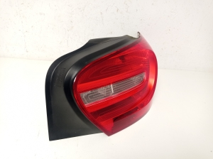  Rear corner lamp 