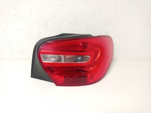  Rear corner lamp 