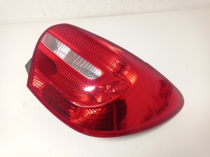  Rear corner lamp 