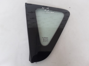 Vitre de custode arrière - 833070005R