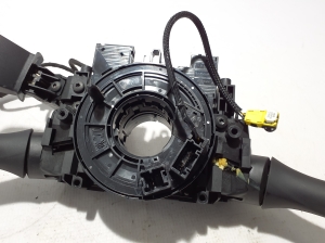 RENAULT Arkana (2019–2026) Slēdzis un tā detaļas - 3