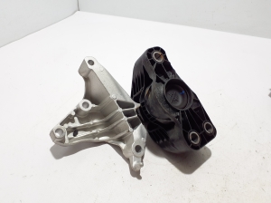 RENAULT Arkana (2019–2026) Engine mount 112323200R - 5