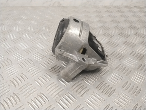 AUDI A5 (2007–2016) Engine mount 8R0199381 - 4