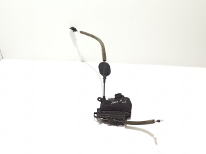 Tagumise külgukse lukk - 825035294r