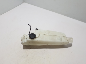 Front washer fluid reservoir - 289107610R