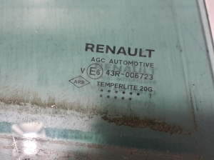 RENAULT Arkana (2019–2026) Aizmugurējo sānu durvju stikls 823000924R - 2