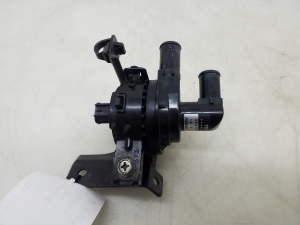   Auxiliary water pump  - 8720048110 
