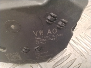 AUDI A4 B9 (2015–2026) Ventil Abgasrückführung 04L131501B - 2
