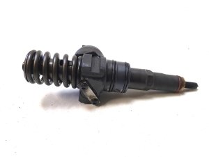  Fuel injector 