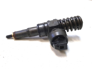  Fuel injector 