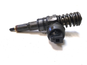  Fuel injector 