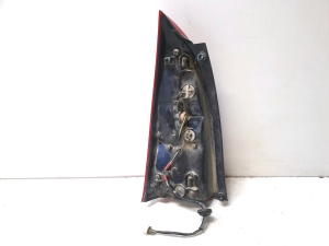Mazda Premacy (1999–2005) Eckleuchte hinten 22061908 - 3