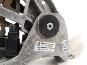 Volkswagen Golf VI (2008–2013) Levier de frein à main 1K0711303M - 3