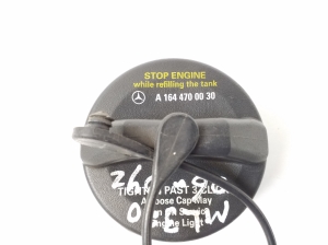 Mercedes Benz ML-Class 164 (2005–2011) Kraftstofftankdeckel A1644700030 - 3