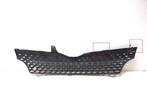 TOYOTA Yaris Verso (1999–2006) Front grille 5311152050 - 2