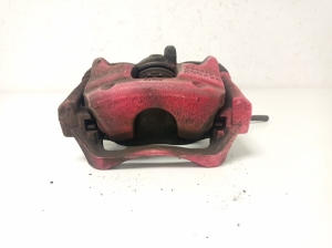 Mercedes Benz A-Class 176 (2012–2018) Front brake caliper A0004216781 - 3