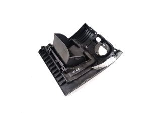 Volkswagen Golf VI (2008–2013) Autre pièce du tableau de bord 5K1858365C - 4