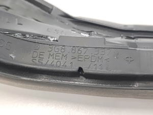 Volkswagen Arteon (2017–2026) Front door rubber seal 3G8867337 - 2