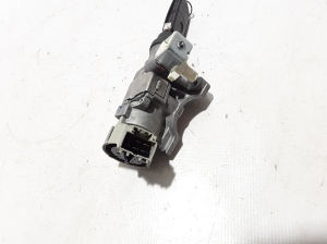 Volkswagen Transporter T5 (2003–2015) Ignition switch 6R0905851L - 3