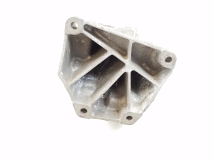 Mercedes Benz C-Class 205 (2014–2021) Motorhalter A6512230004 - 3