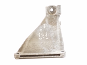 Motorhalter - 6786692