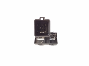 AUDI A3 8P (2003–2012) Glow plug relay 03G907282A - 3