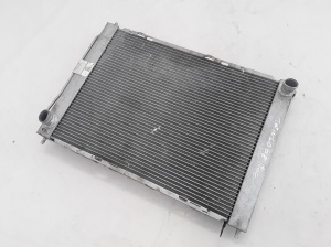 Radiateur de refroidissement et ses pièces - 8200369308