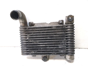 Vahejahuti radiaator - 