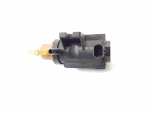 Mercedes Benz C-Class 204 (2007–2014) Magnetventil A0071531428 - 2